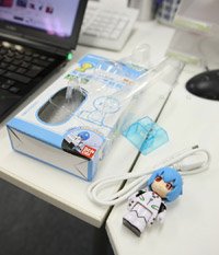 USB-накопитель для поклонников сериала Evangelion в продаже!